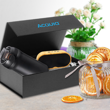 Magnetic Lid Gift Box with Shredded Paper