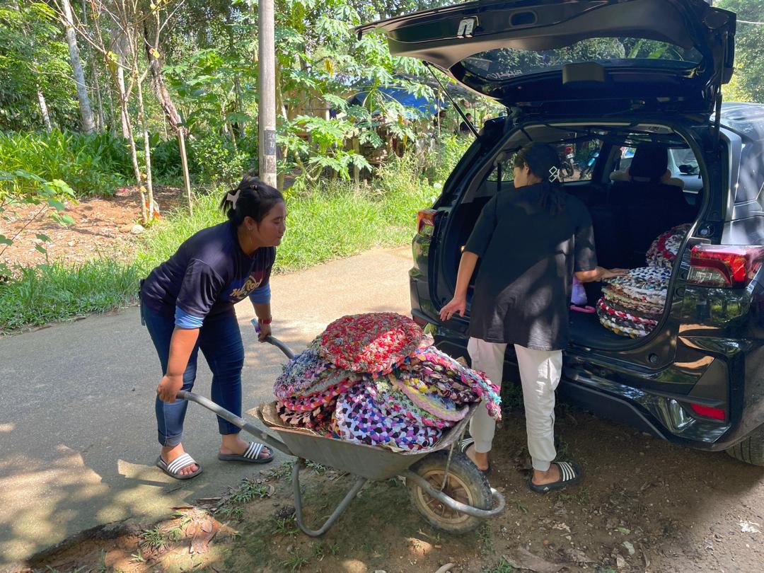 Support Floor Mat by Orang Asli Women Entrepreneur