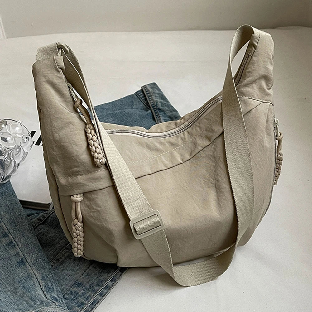 Beg Crossbody Bulan Sabit Wanita Beg Berbilang Poket Beg Half Moon Kapasiti Besar Beg Utusan Harian Tali Boleh Laras Beg Beg Satchel Mudah
