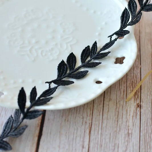 1Yards 9.3CM Wide White Black Embroidery Lace Guipure Leaf Laces Ribbons Trims Flower Lace Fabric For Sewing Ribbon