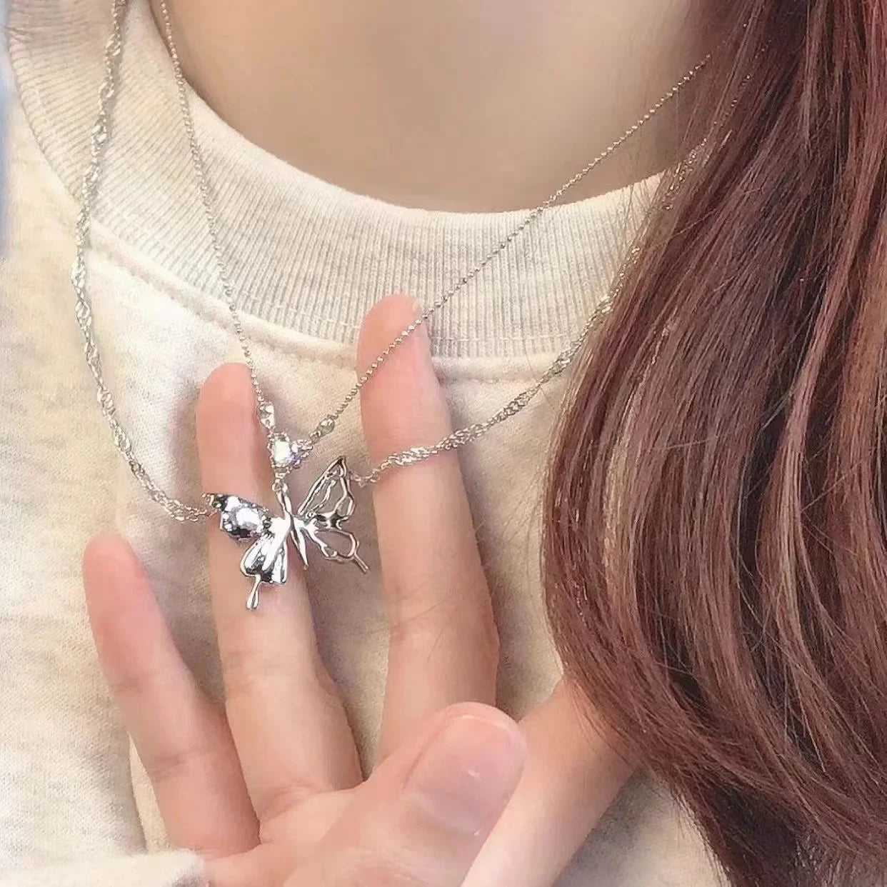 Kalung Kupu-kupu Perak Kalung Loket Zirkon Kristal Wanita untuk Wanita Gadis Rantai Kristal Kalung Perhiasan Pesta