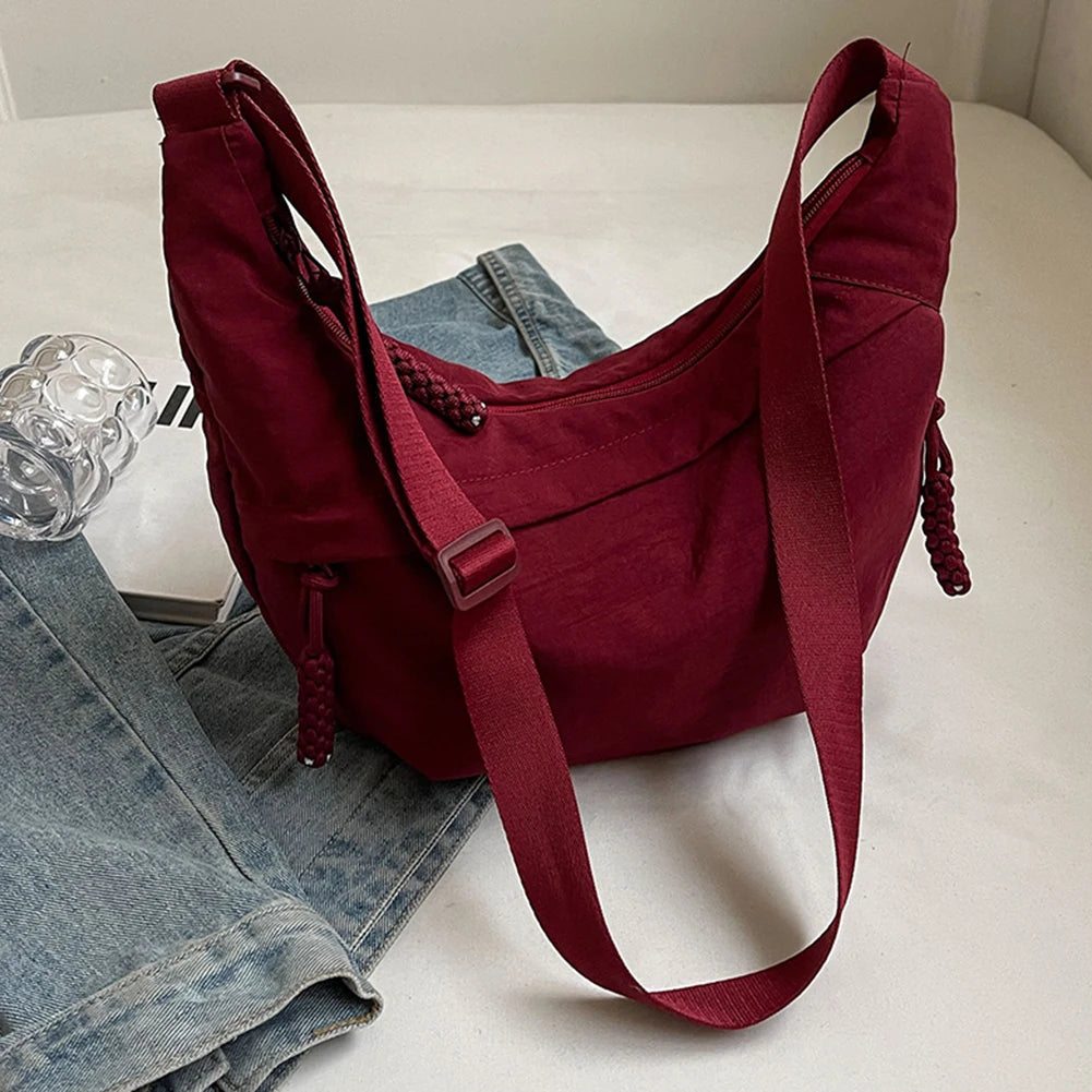 Beg Crossbody Bulan Sabit Wanita Beg Berbilang Poket Beg Half Moon Kapasiti Besar Beg Utusan Harian Tali Boleh Laras Beg Beg Satchel Mudah