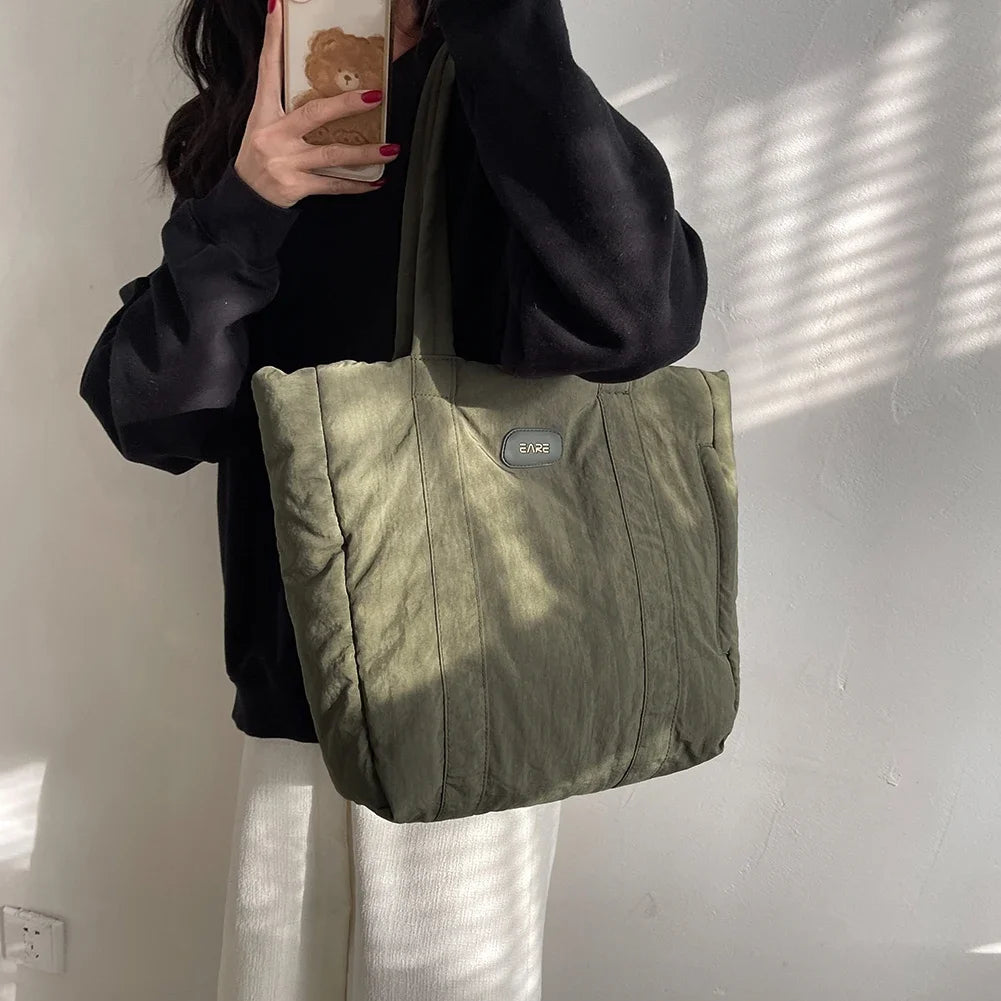 Beg Tangan Pelakuk Empuk Wanita Beg Tangan Ringan Kasual Berkapasiti Besar Beg Satchel Bawah Berlian Berlapis Beg Tote Beg Kembara Jorok