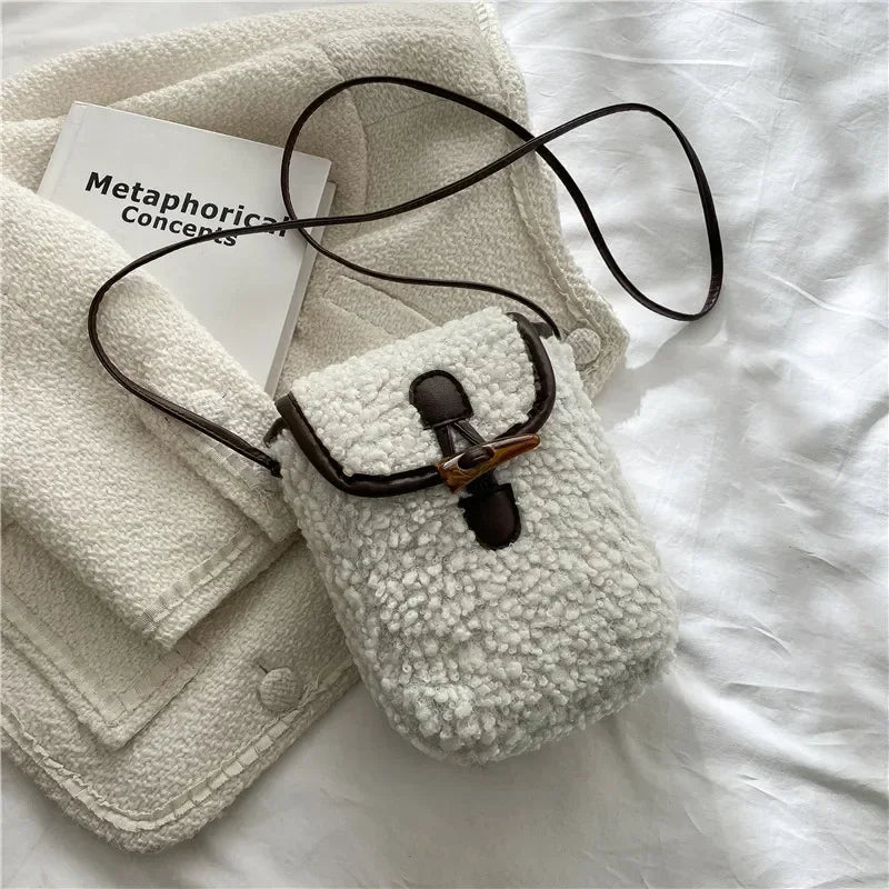 Beg Telefon Lambswool Musim Sejuk Beg Bahu Bulu Tiruan Wanita Dompet Mudah Alih Cantik Manis Beg Selempang Wanita Beg Selempang Dompet Persegi