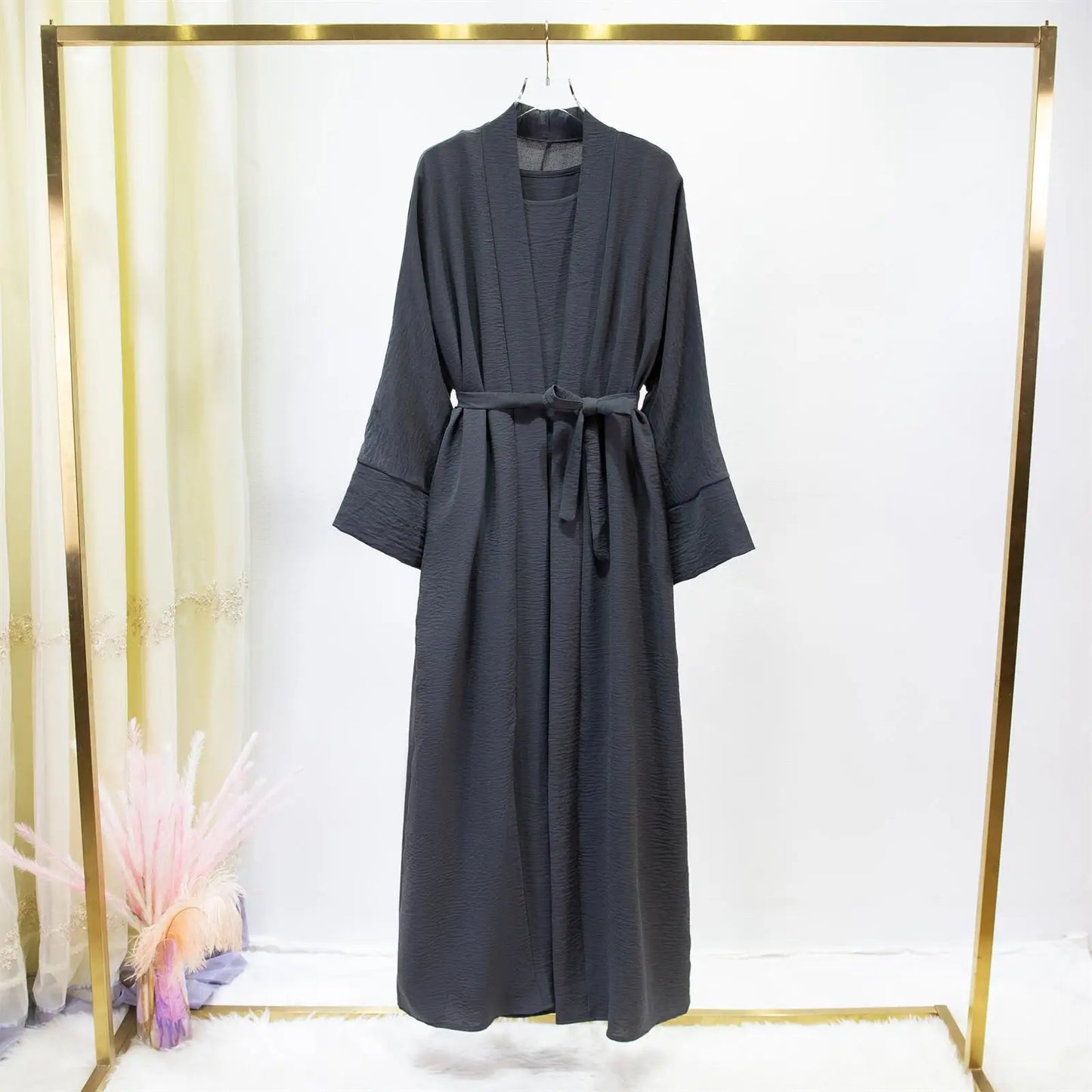 2pics Muslim Set Jilbab Muslimah Dua Helai Wanita Keluar Abaya Longgar Cardigan Coat Pakaian Dalam Tanpa Lengan Pakaian Solat dengan Tali Pinggang