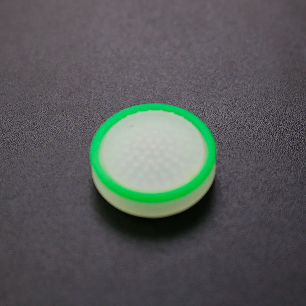 YUXI 1pcs Silicone Getah Thumb Stick Caps untuk Suis NS Joy Con Controller Joystick Cover untuk Joy-Con Analog Stick Cap Cap Game