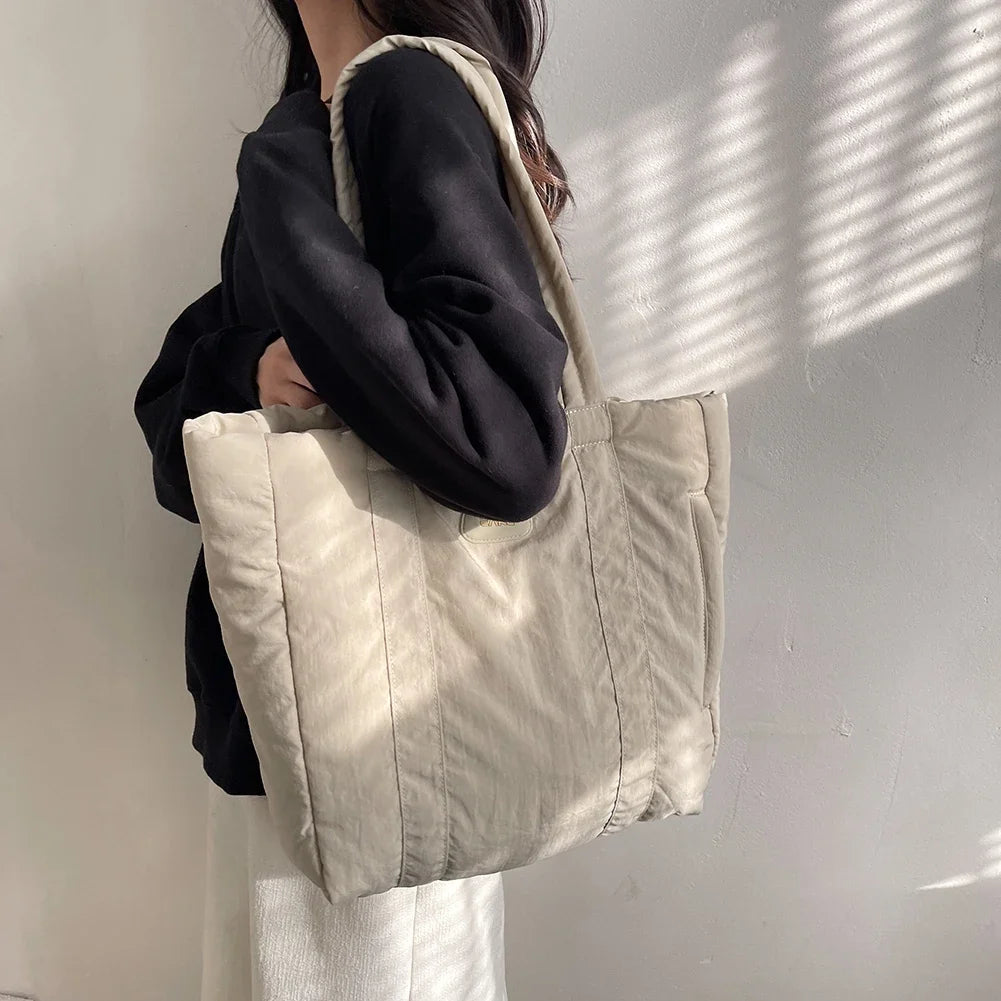 Beg Tangan Pelakuk Empuk Wanita Beg Tangan Ringan Kasual Berkapasiti Besar Beg Satchel Bawah Berlian Berlapis Beg Tote Beg Kembara Jorok
