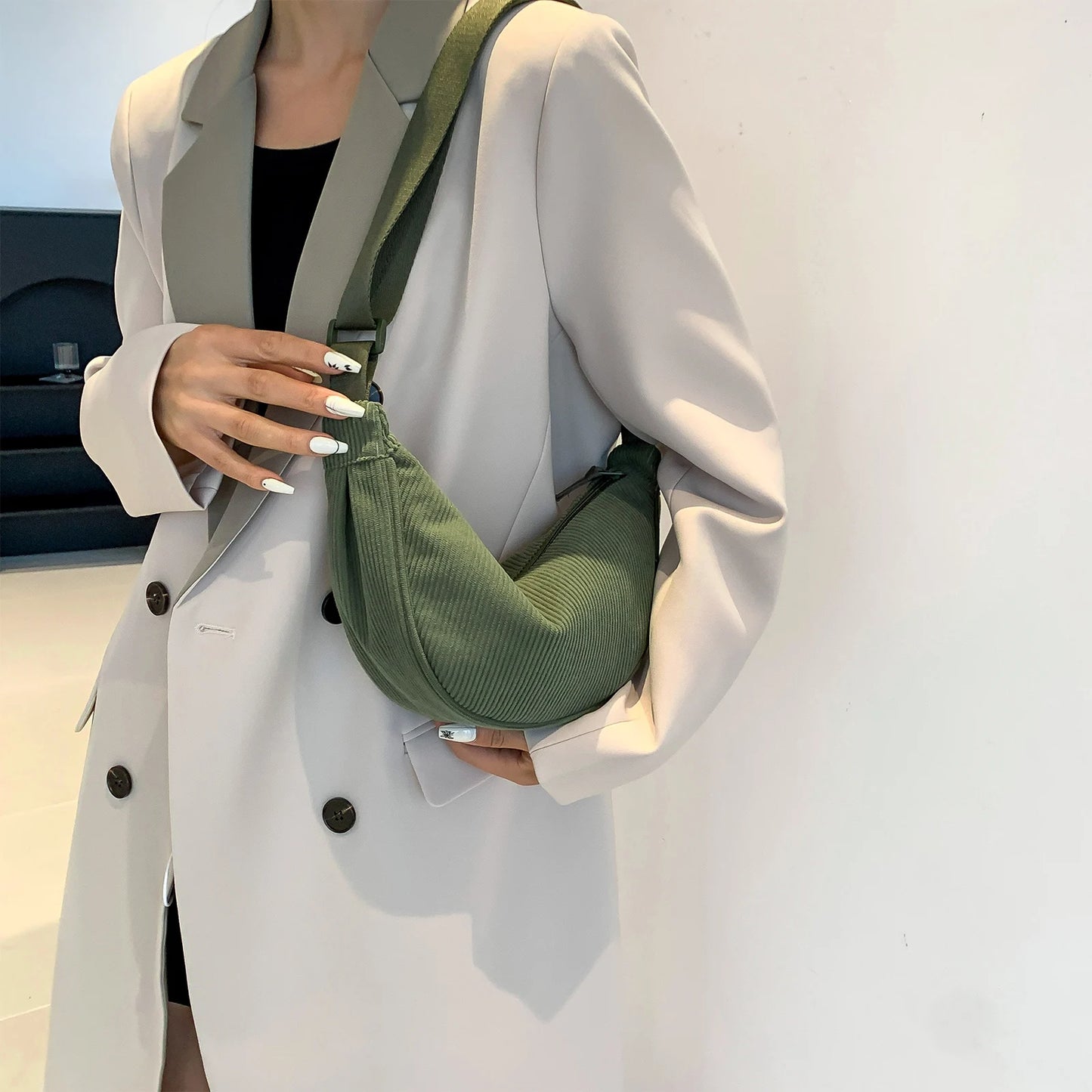 Dumpling Bag Fashion Shoulder Bag Adjustable Strap Corduroy Womens Satchel Bag Solid Color Ladies Sling Bag Casual Commuting Bag