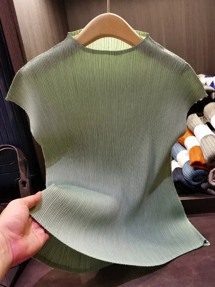 Miyake Serbaguna Klasik Warna Pepejal Ringkas Kolar Berdiri Atasan Berlipat Wanita Slim Slim Lengan Pendek T-shirt Miyake Musim Panas 2024