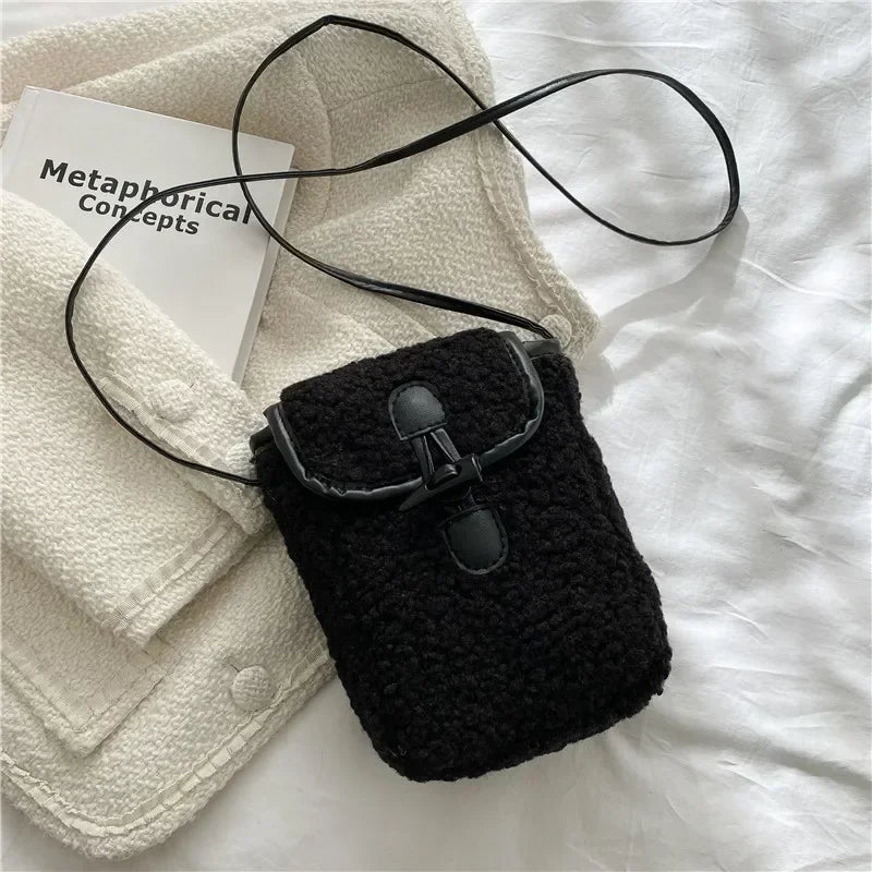 Beg Telefon Lambswool Musim Sejuk Beg Bahu Bulu Tiruan Wanita Dompet Mudah Alih Cantik Manis Beg Selempang Wanita Beg Selempang Dompet Persegi