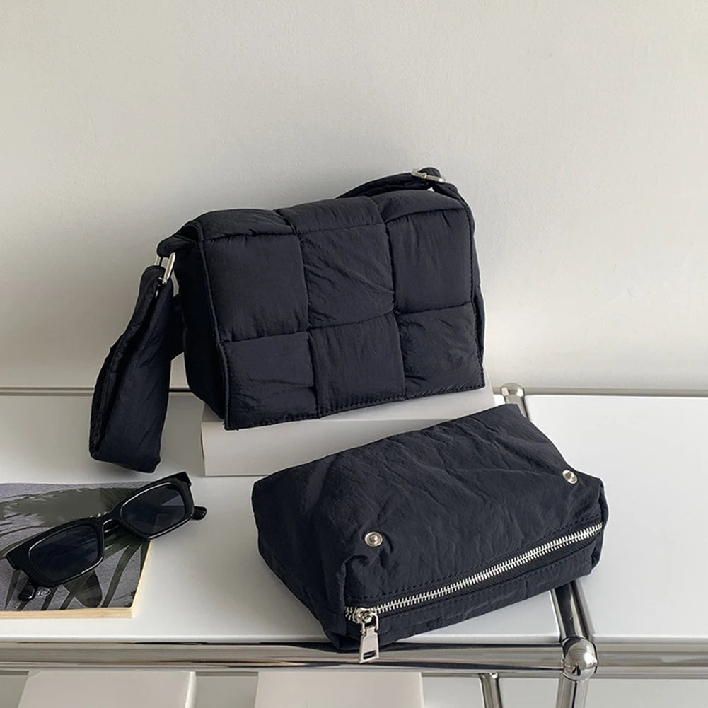 Beg Satchel Empuk Wanita Serbaguna Beg Utusan Pepejal Beg Bahu Tenunan Ringan Beg Tangan Puffer Tote Beg Sandang dengan Dompet