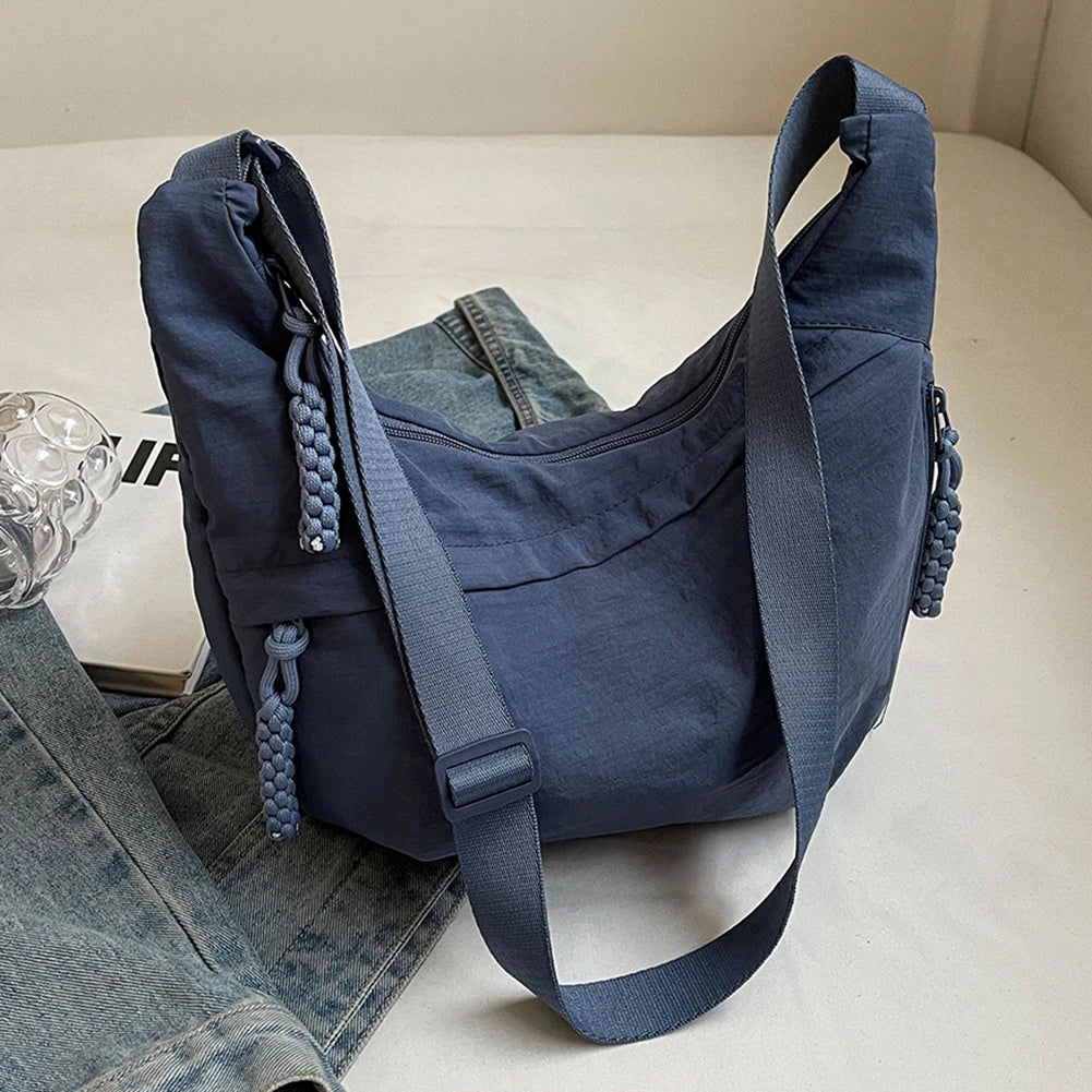 Beg Crossbody Bulan Sabit Wanita Beg Berbilang Poket Beg Half Moon Kapasiti Besar Beg Utusan Harian Tali Boleh Laras Beg Beg Satchel Mudah