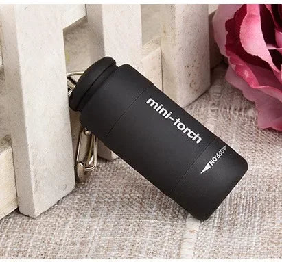 Lampu Suluh Poket Mikro LED Portable USB Lampu Suluh Rantai Kunci Boleh Dicas Semula Kalis Air Lampu Suluh Perkhemahan Kembara Luar Rumah