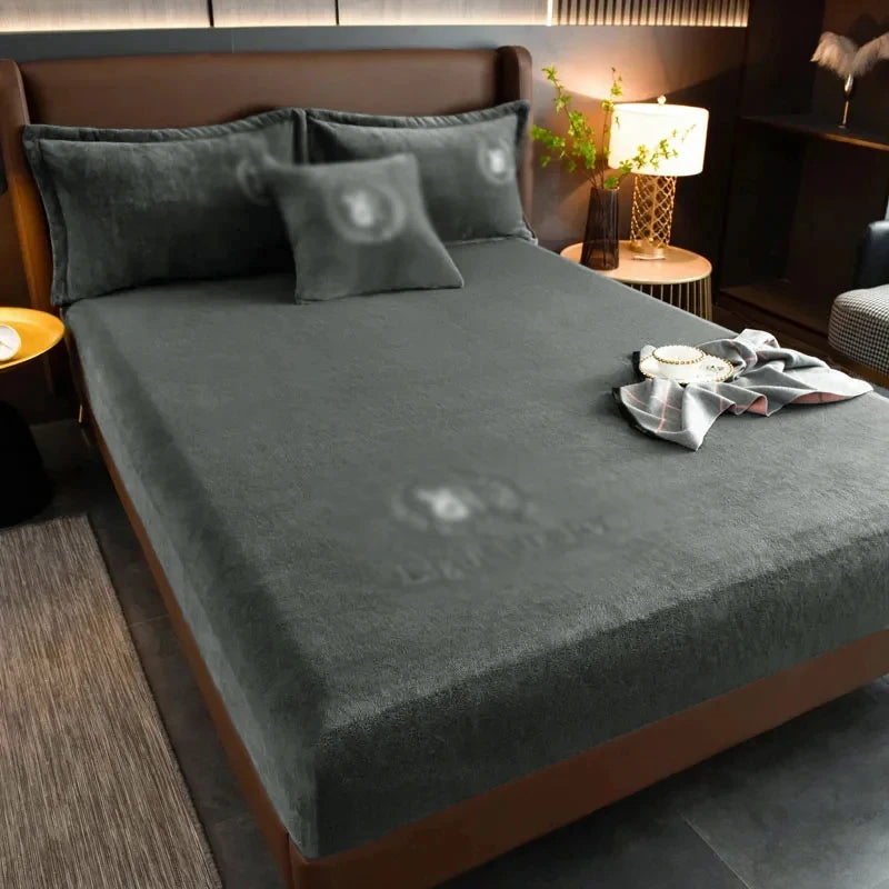 Soft Warm Plush Fitted Sheet Velvet Mattress Cover Fluffy High-quality Bed Cover Winter Soft Couple Luxury Double Bed Covers