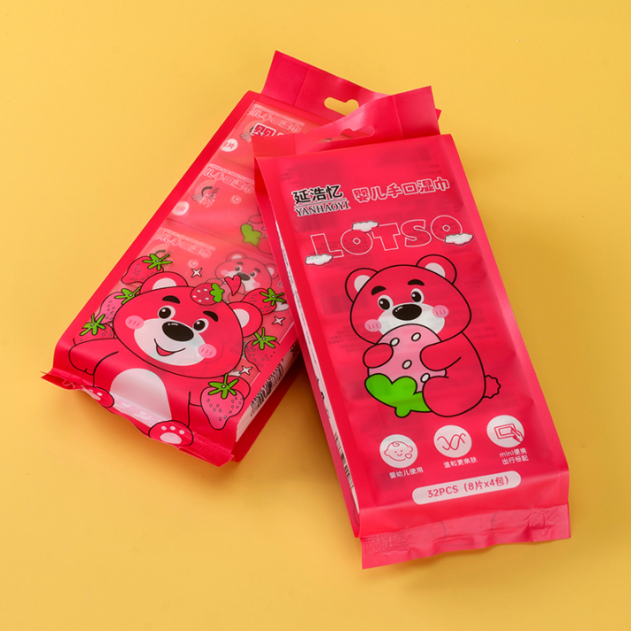 Tisu Basah Empat Beruang Strawberi (120)