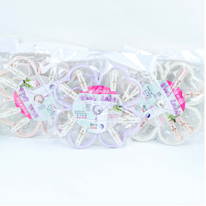 Pin Pakaian Plum Blossom Warna Cerah