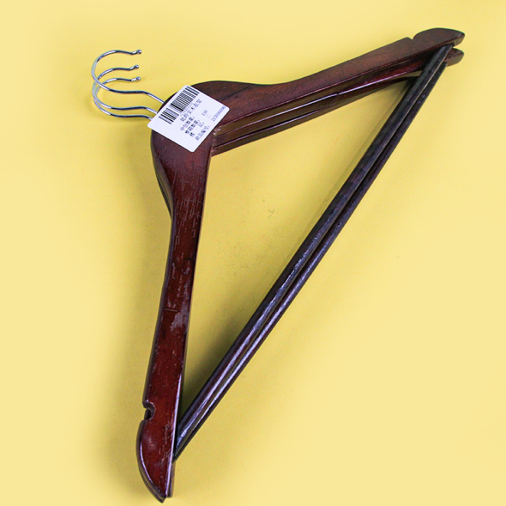 Penyangkut Kayu Pepejal