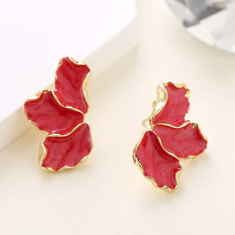 Anting-anting Pos Kelopak Eanmel Krim Logam Tidak Teratur untuk Wanita Rekaan Berat Gaya Baru Hadiah Aksesori Parti Barang Kemas Fesyen