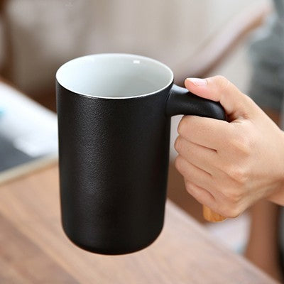 DESIGNER Ceramic Mug with Wooden Handle - 450ml