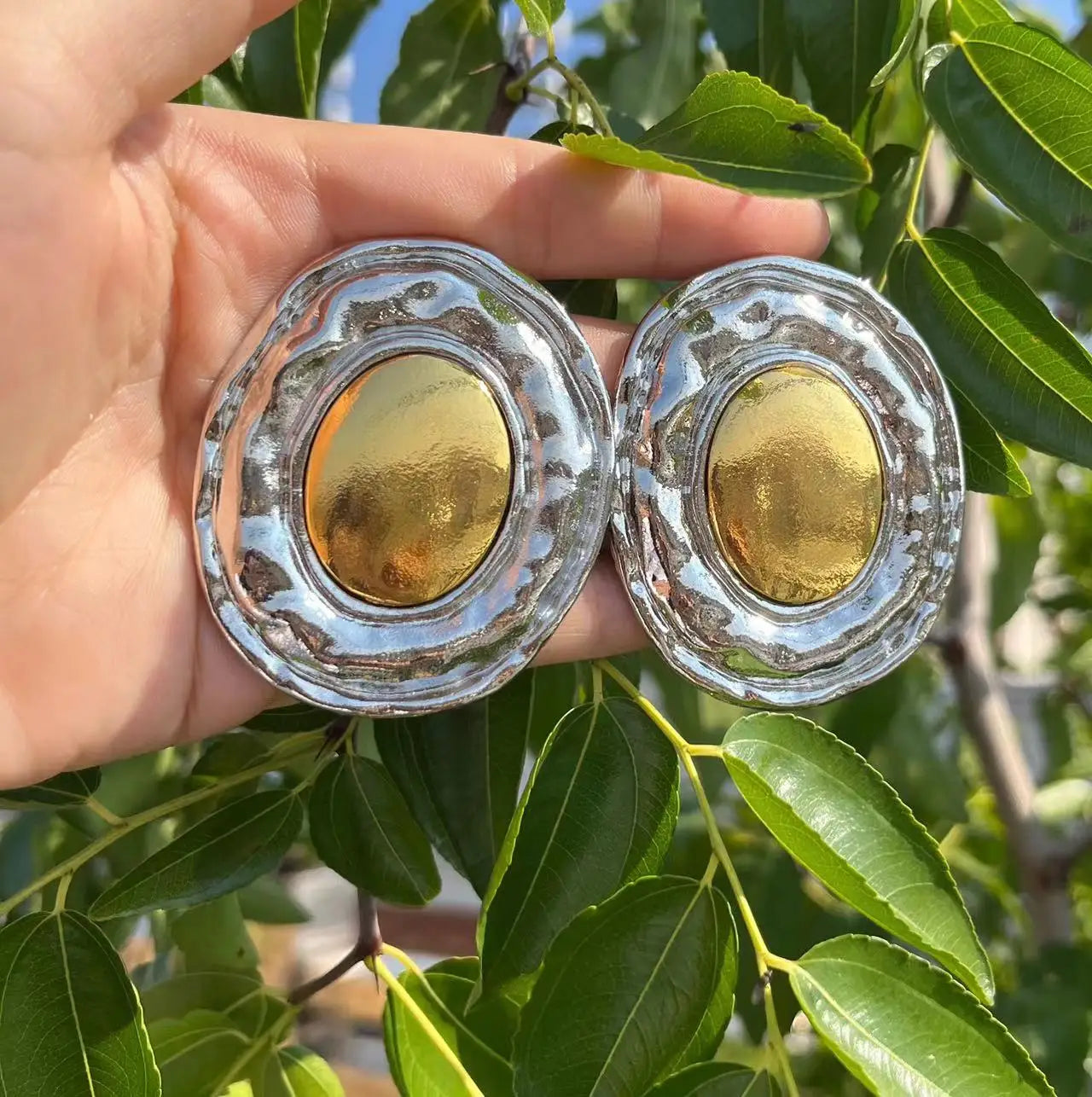 Vintage Gold Color Earrings Woman Fan-shaped Stud Earrings