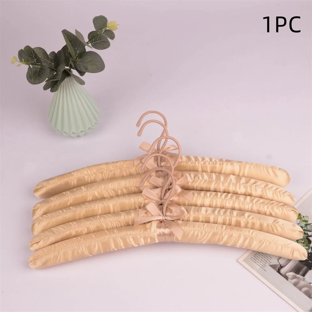 1pcs Silk Hanger Coat Satin Padded Clothes Silk Wrapped Display Hanger Sponge Hangers Clothes Hanger  Non-Slip Dress Hanger