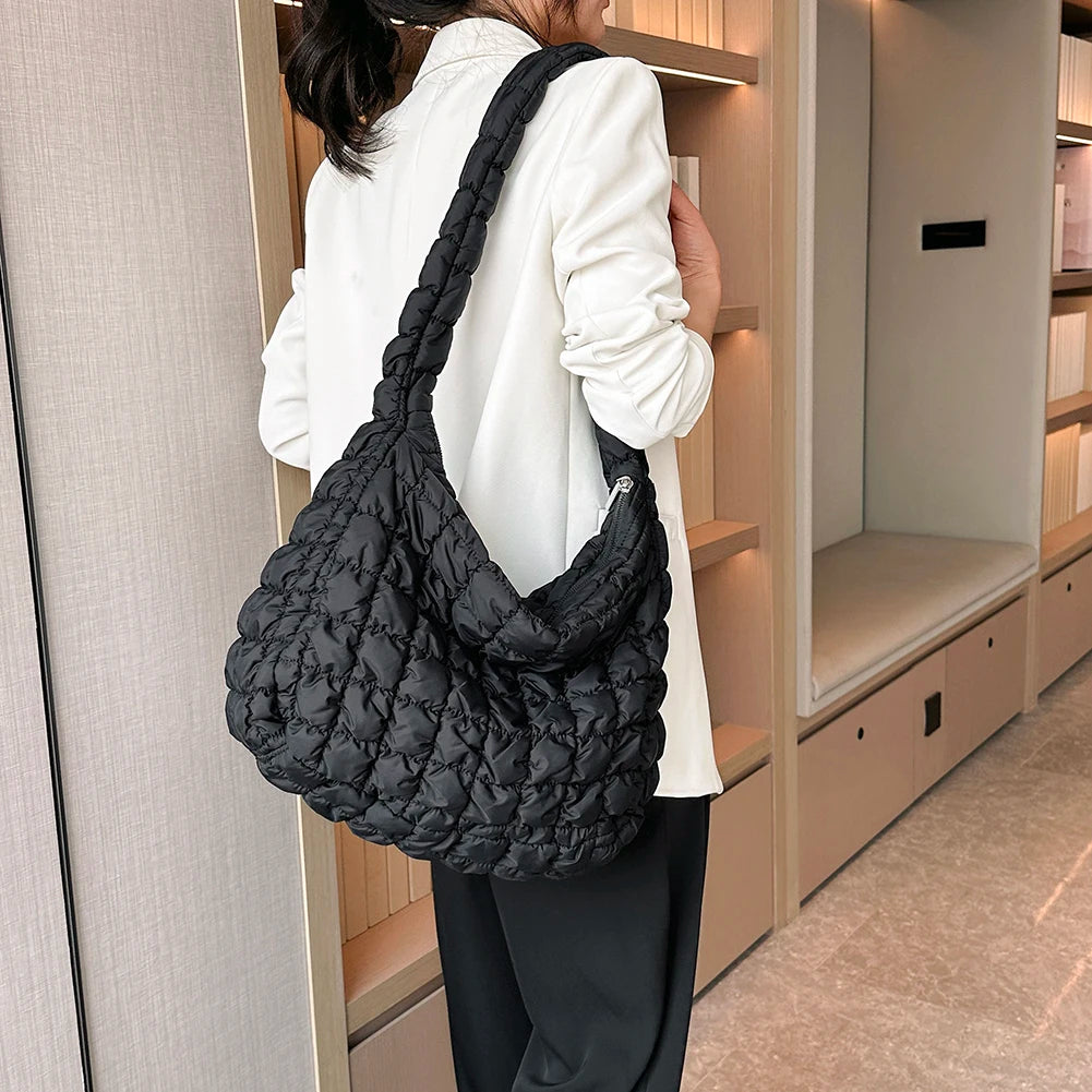 Beg Selempang Berlapis Berlapis Kulimut untuk Wanita Beg Bahu Awan Berlipat Buih Beg Tote Baldi Besar Beg Tangan Ruched 2023 