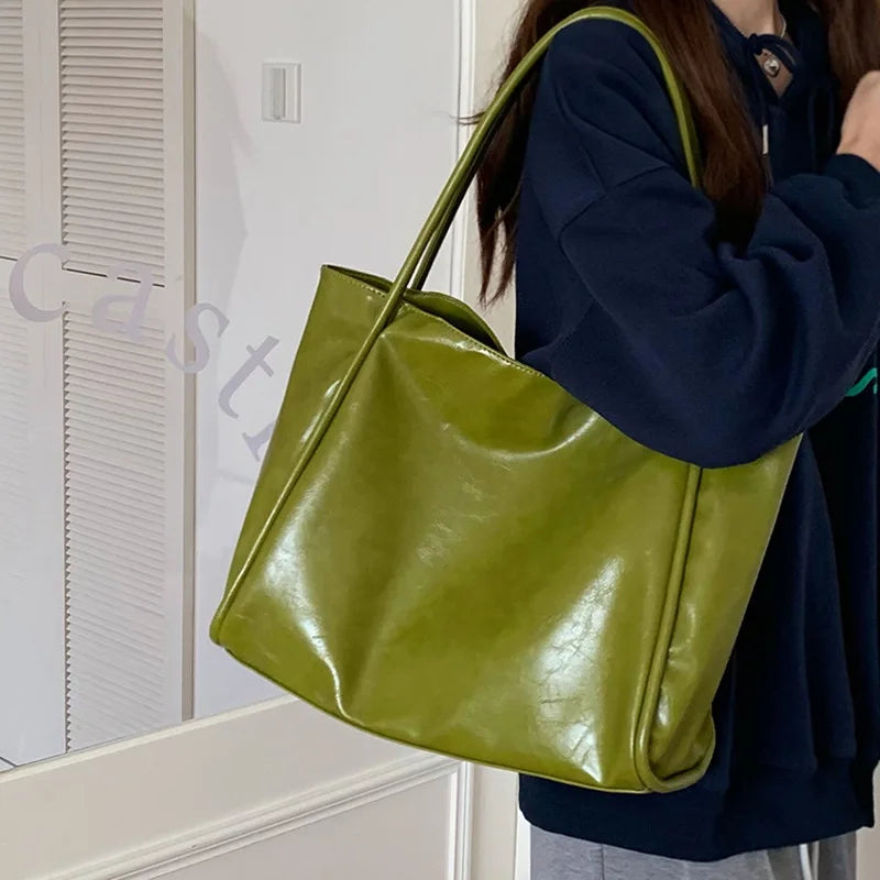 Kasual Wanita Beg Bahu Kulit Lembut Wanita Tote Dompet Beg Tangan Bahu Beg Tangan Besar Beg Tangan Pelajar Kolej 14 inci Beg Tote Komputer Riba 