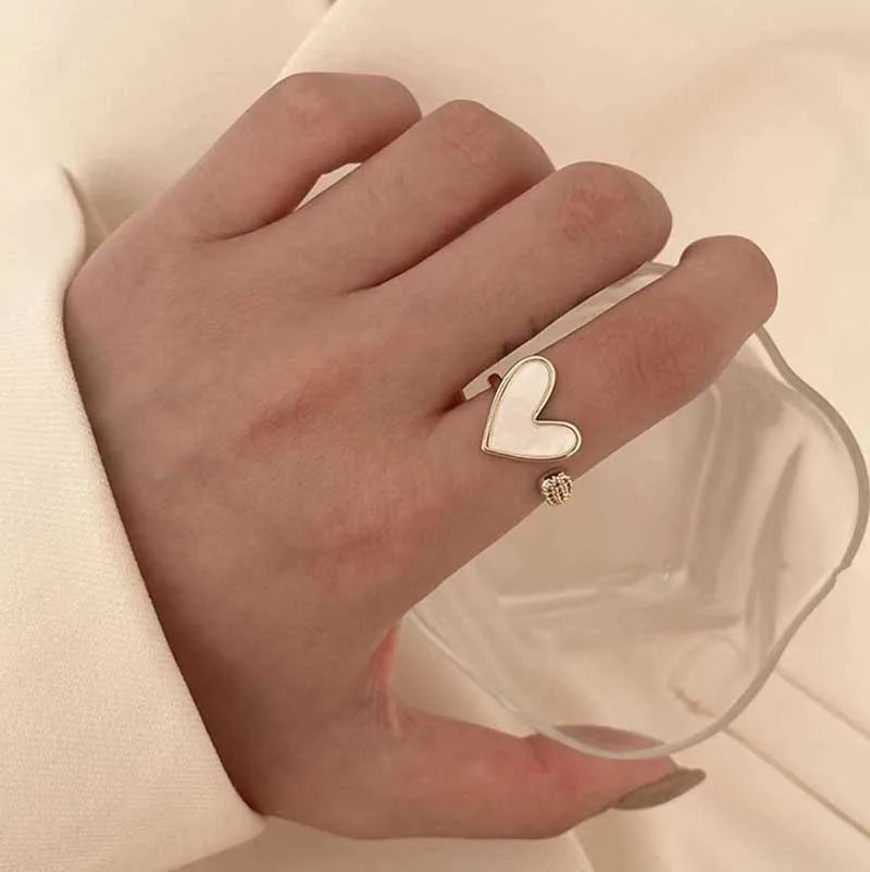 Cincin Hati Keemasan Bergaya untuk Wanita Minimalis Estetik Titisan Minyak Cincin Terbuka Pesta Makan Malam Wanita Set Cincin Menawan 