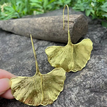 Vintage Gold Color Earrings Woman Fan-shaped Stud Earrings
