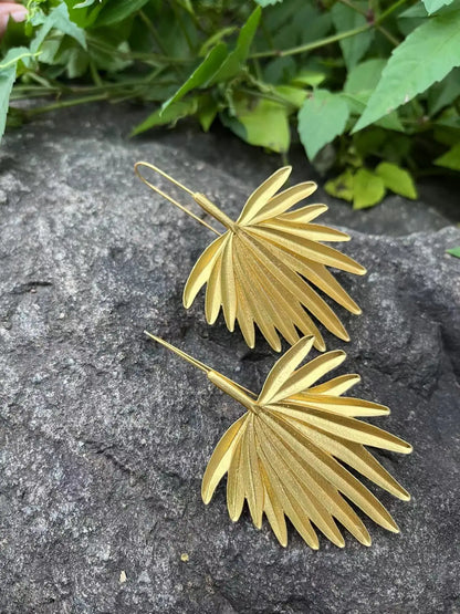 Vintage Gold Color Earrings Woman Fan-shaped Stud Earrings