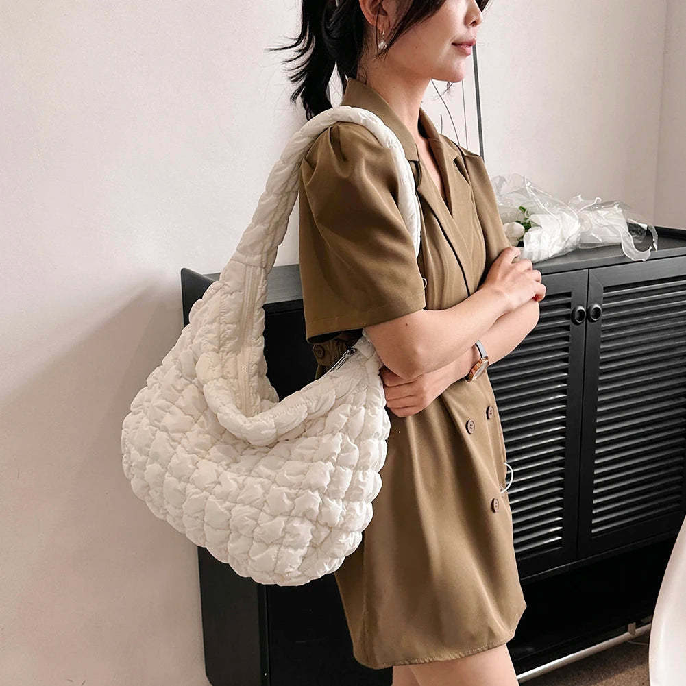 Beg Selempang Berlapis Berlapis Kulimut untuk Wanita Beg Bahu Awan Berlipat Buih Beg Tote Baldi Besar Beg Tangan Ruched 2023 