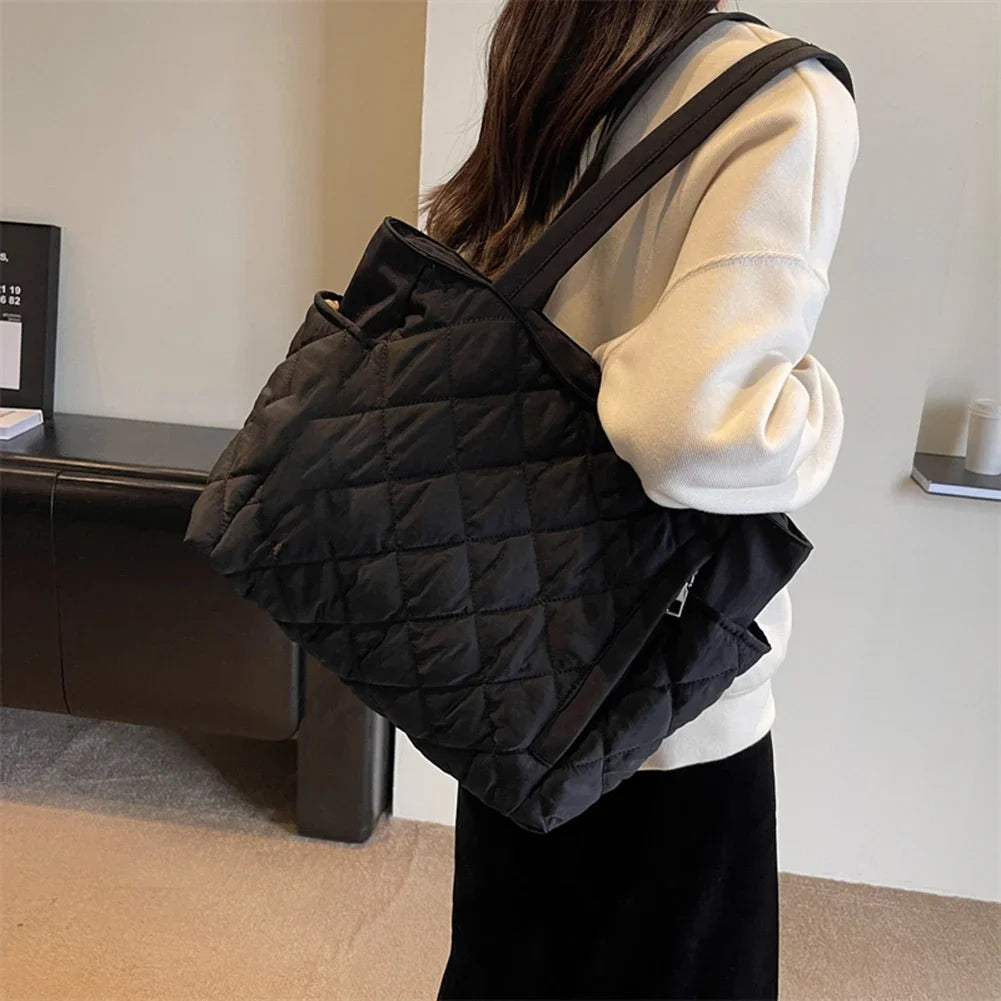 Women Padded Hobo Handbag Casual Lightweight Handbag Large Capacity Down Satchel Bag Diamond Quilted Tote Bag Slouchy Travel Bag