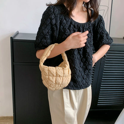 Beg Selempang Berlapis Berlapis Kulimut untuk Wanita Beg Bahu Awan Berlipat Buih Beg Tote Baldi Besar Beg Tangan Ruched 2023 