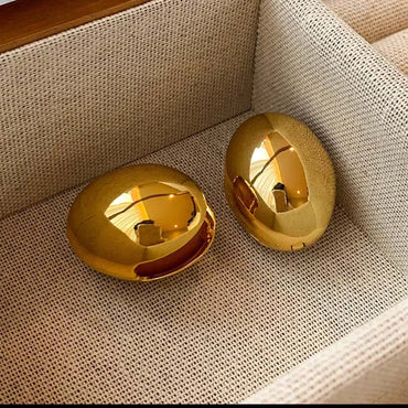 Fashon Metal Smooth Big Round Chunky Stud Anting-anting untuk Wanita Warna Emas Berlebihan Hadiah Perhiasan Anting-anting Geometrik Berongga 