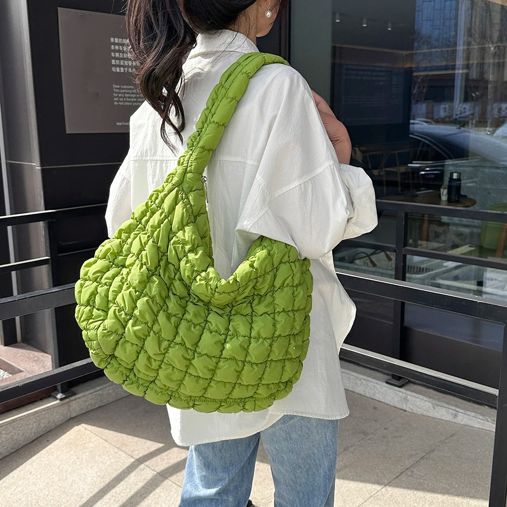 Beg Selempang Berlapis Berlapis Kulimut untuk Wanita Beg Bahu Awan Berlipat Buih Beg Tote Baldi Besar Beg Tangan Ruched 2023 