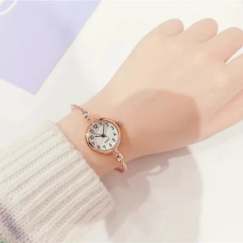 YIKAZE Women Bracelet Watch Retro Gold Bangle Women Watches Stainless Steel Retro Ladies Quartz Wristwatch Clock Dress Watch