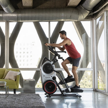 Johnosn Fitness BowFlex Max Trainer M6